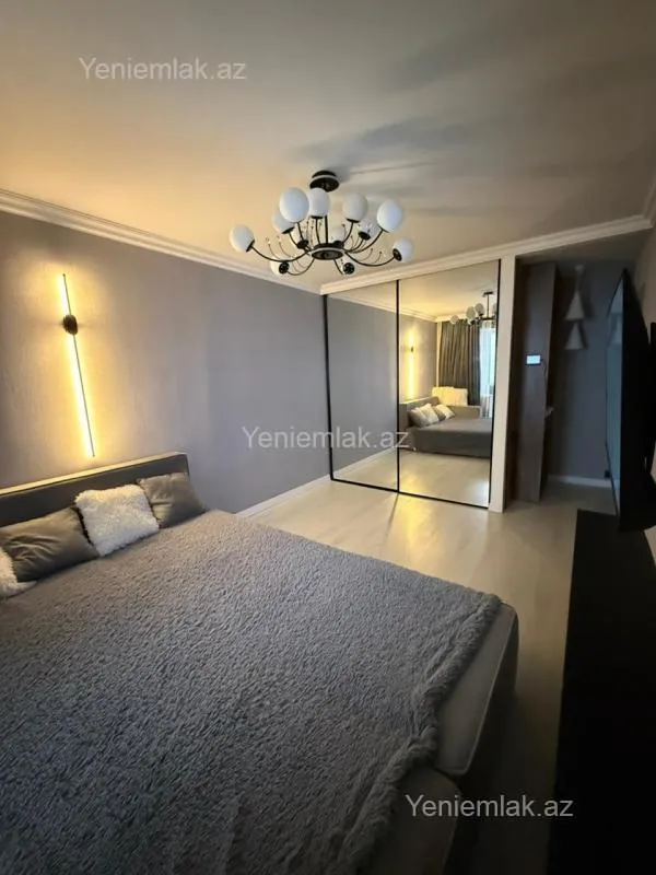 Satılır 1 otaqlı köhnə tikili 40 m²
