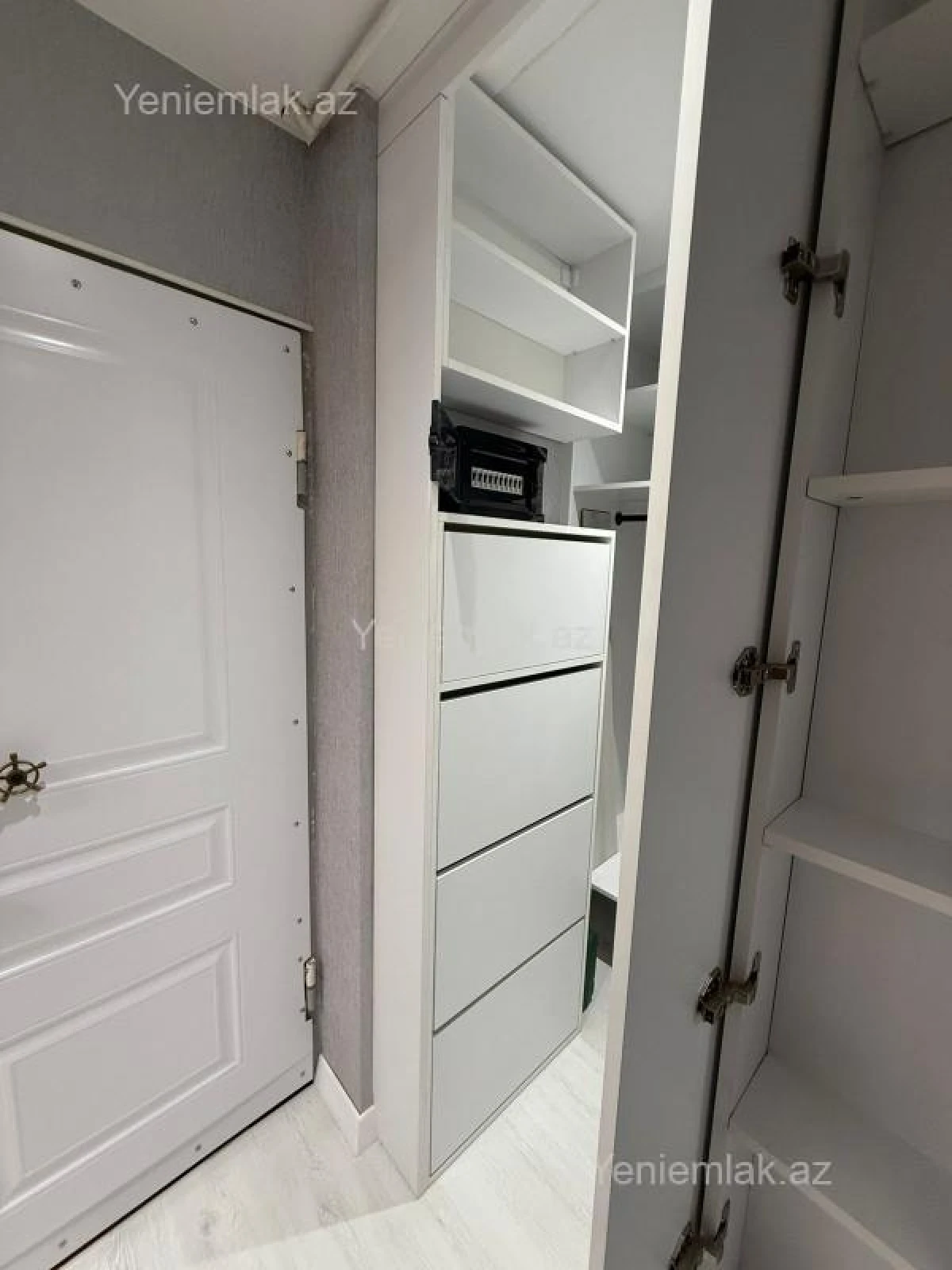 Satılır 1 otaqlı köhnə tikili 40 m²