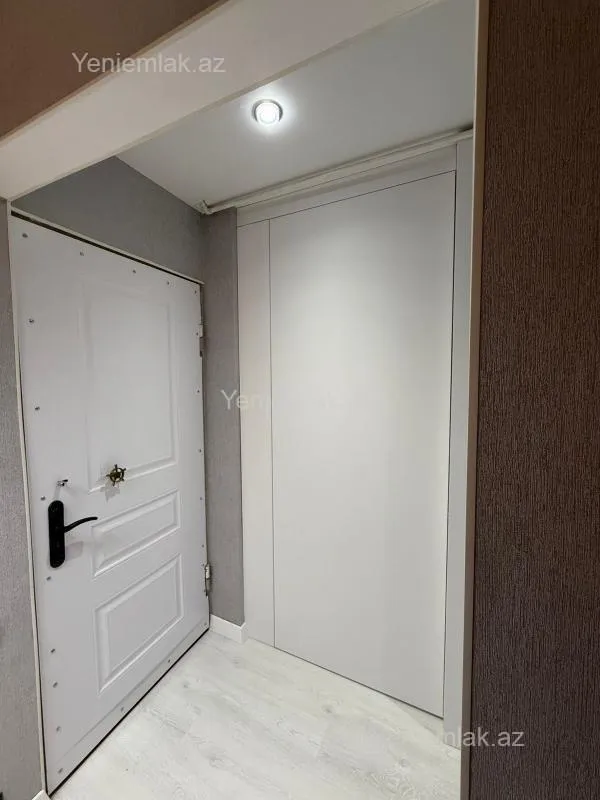 Satılır 1 otaqlı köhnə tikili 40 m²