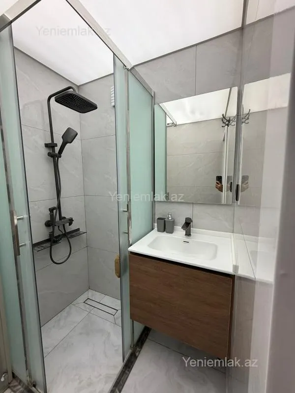 Satılır 1 otaqlı köhnə tikili 40 m²