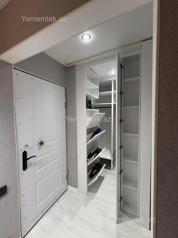Satılır 1 otaqlı köhnə tikili 40 m²