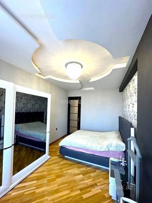 Satılır 3 otaqlı yeni tikili 127 m²