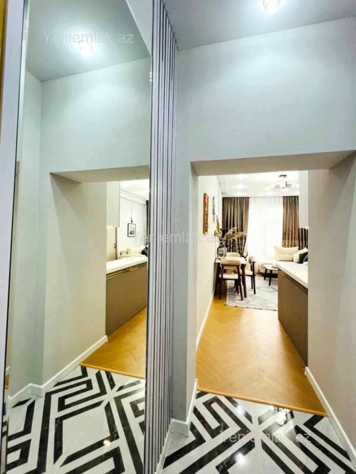 Satılır 2 otaqlı yeni tikili 60 m²