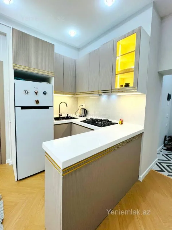 Satılır 2 otaqlı yeni tikili 60 m²