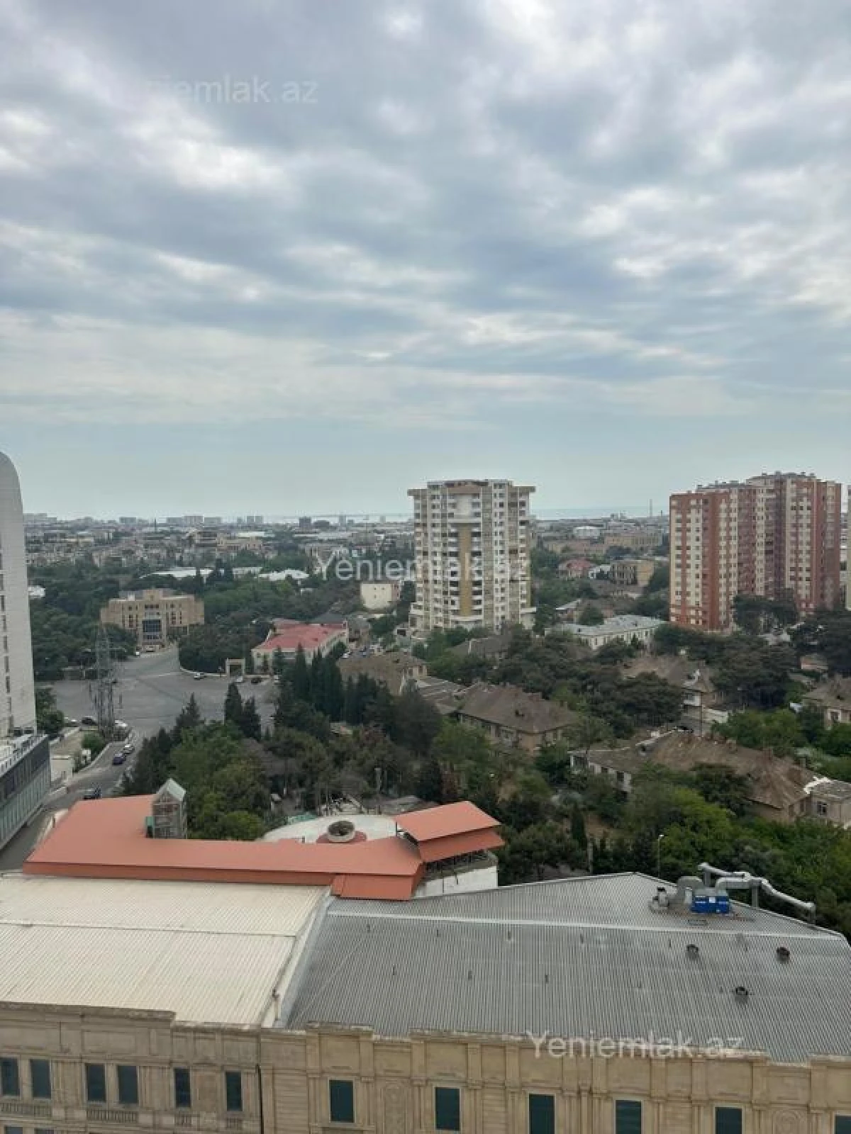 Satılır 5 otaqlı yeni tikili 185 m²
