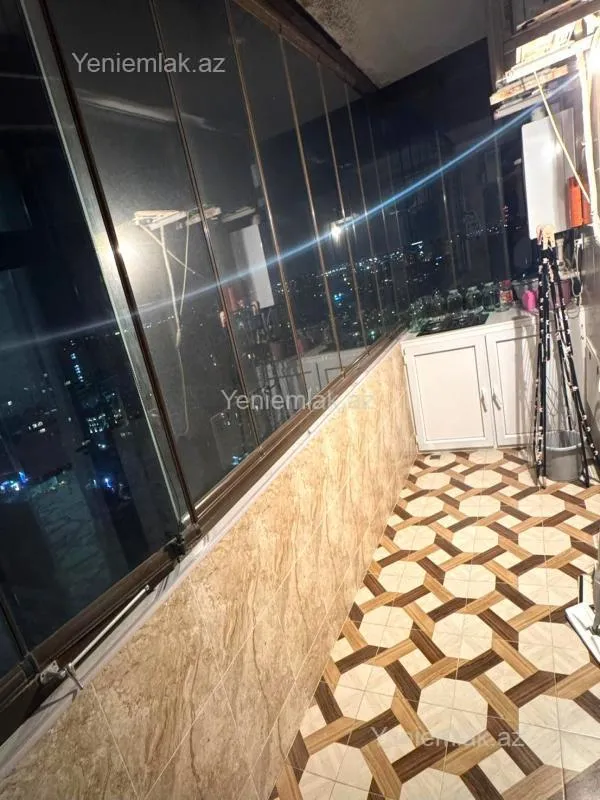 Satılır 4 otaqlı yeni tikili 140 m²