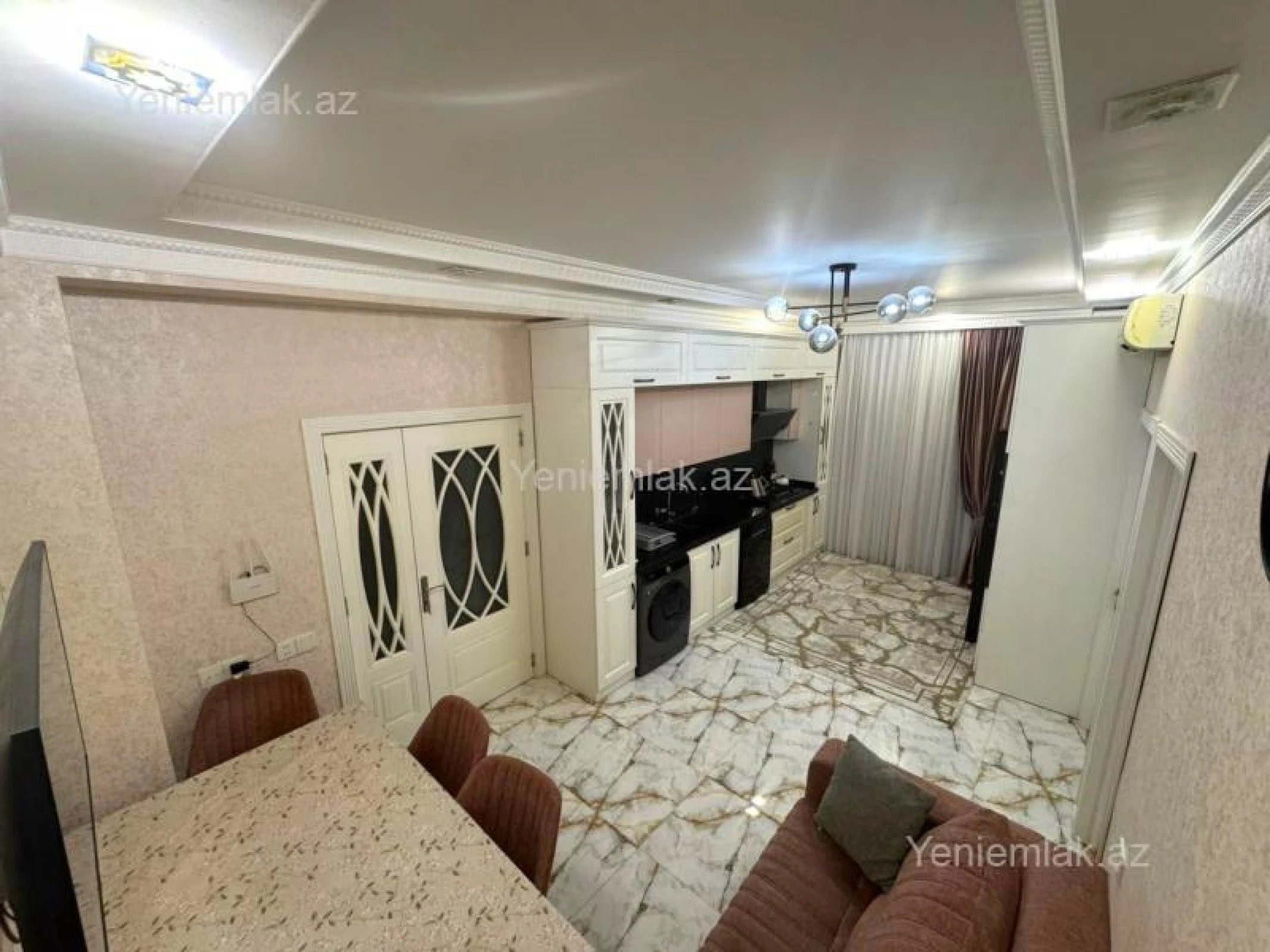 Satılır 4 otaqlı yeni tikili 140 m²