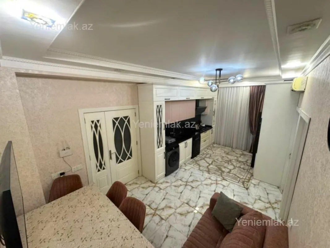 Satılır 4 otaqlı yeni tikili 140 m²
