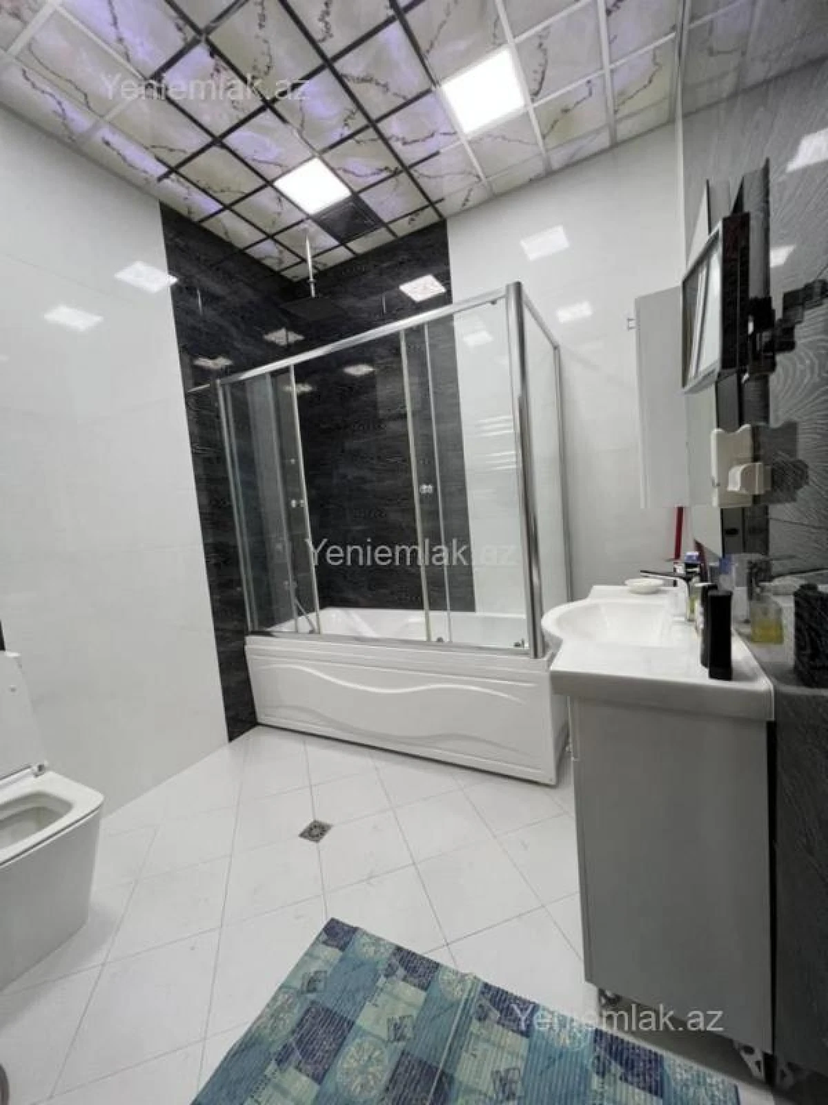 Satılır 4 otaqlı köhnə tikili 150 m²