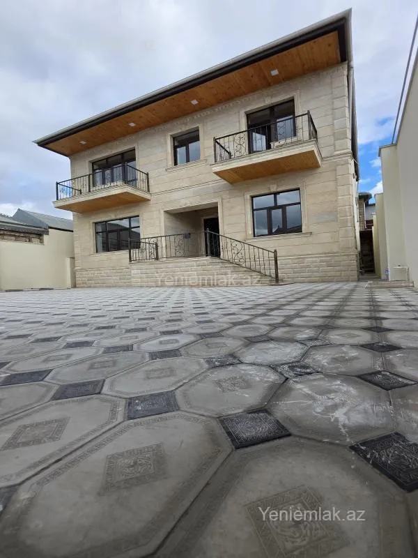 Satılır 6 otaqlı həyət evi 230 m²