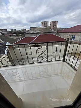 Satılır 6 otaqlı həyət evi 230 m²