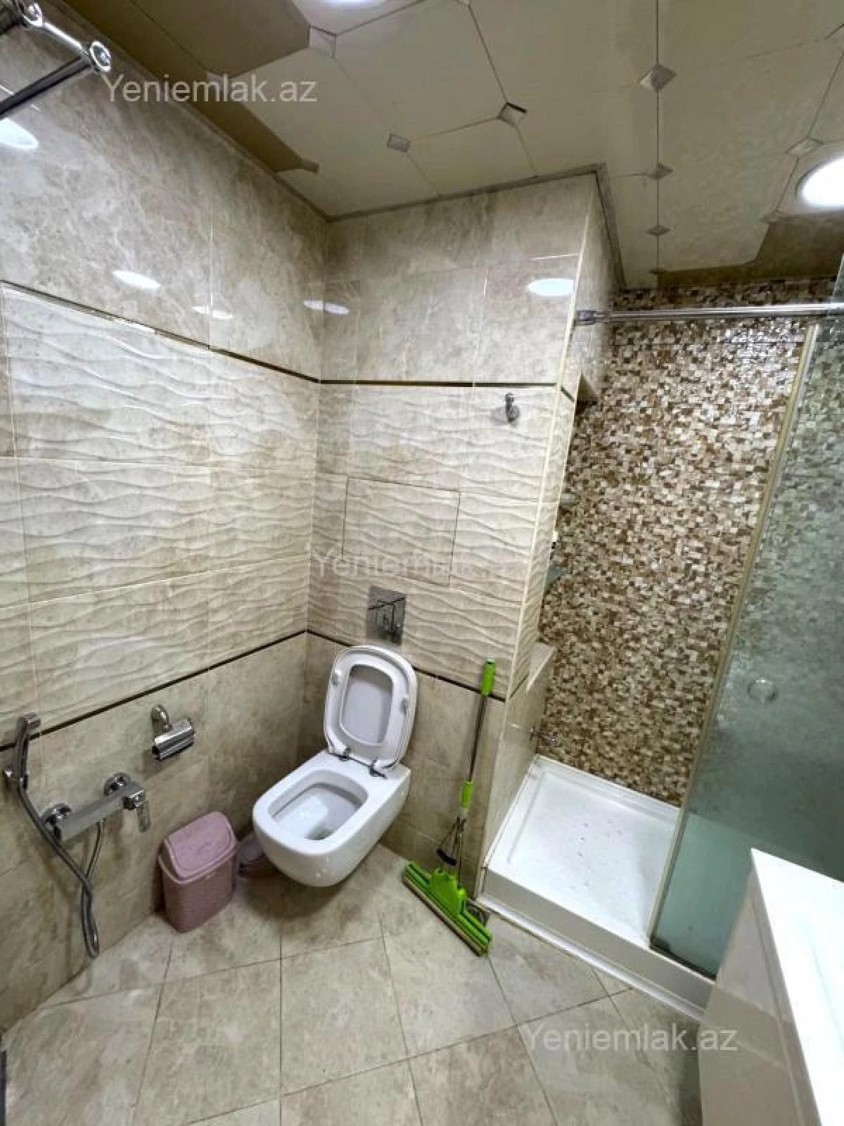 Satılır 4 otaqlı köhnə tikili 110 m²