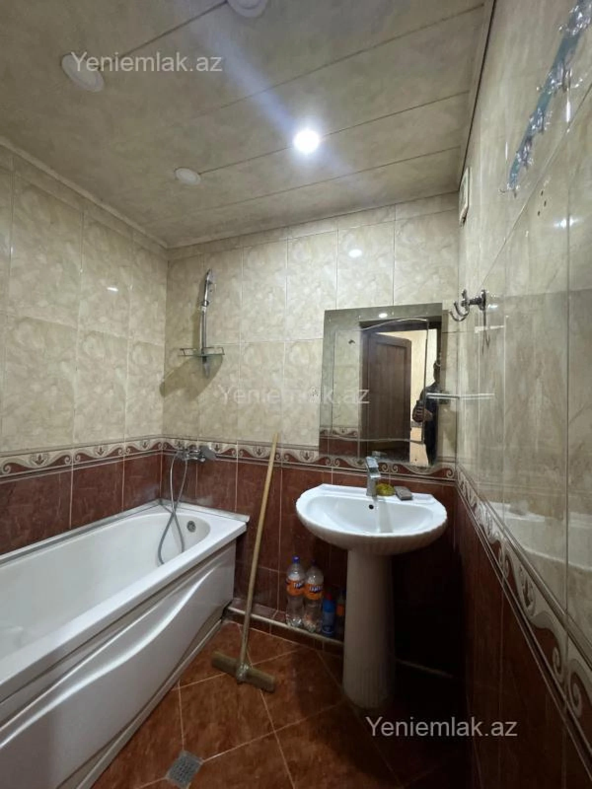 Satılır 3 otaqlı köhnə tikili 90 m²