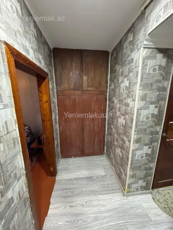 Satılır 4 otaqlı köhnə tikili 90 m²