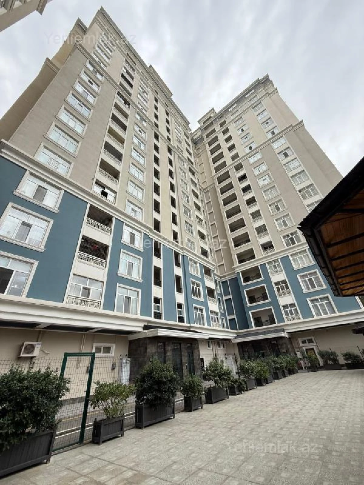 Satılır 5 otaqlı yeni tikili 272 m²