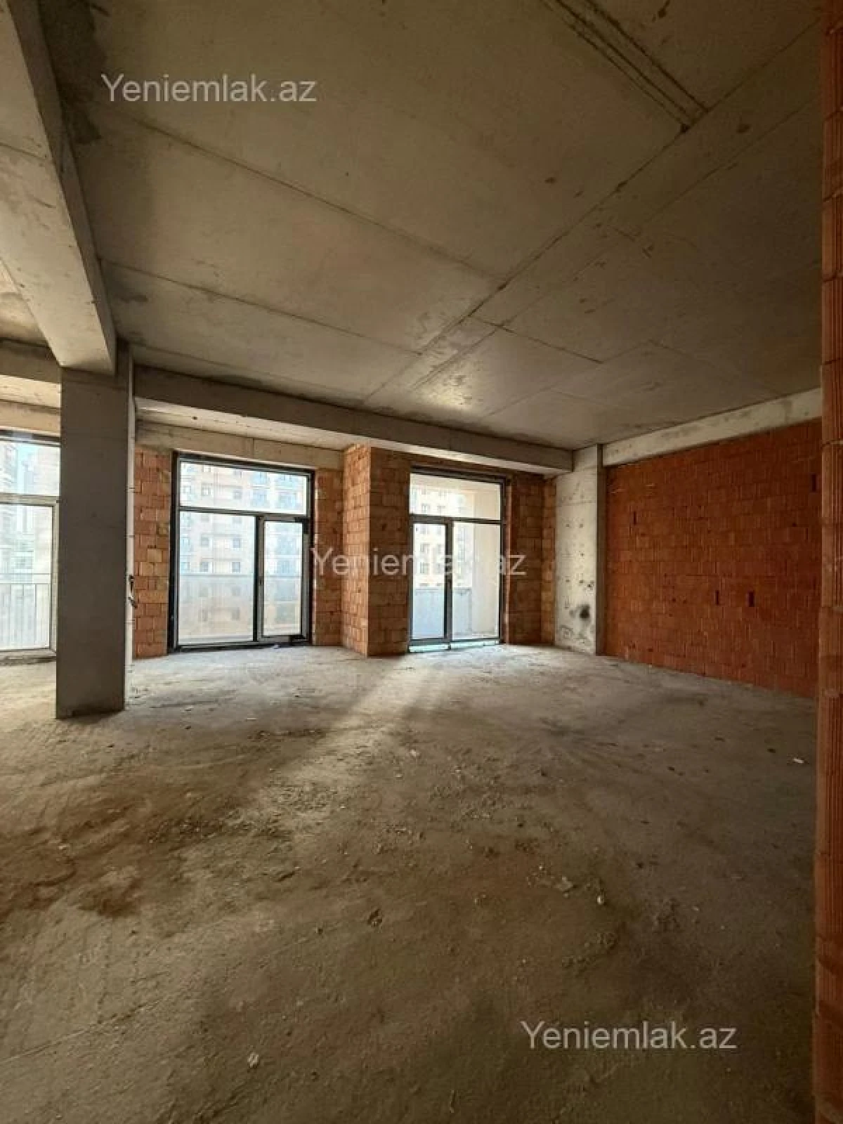 Satılır 5 otaqlı yeni tikili 272 m²
