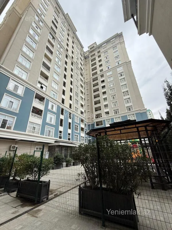 Satılır 5 otaqlı yeni tikili 272 m²