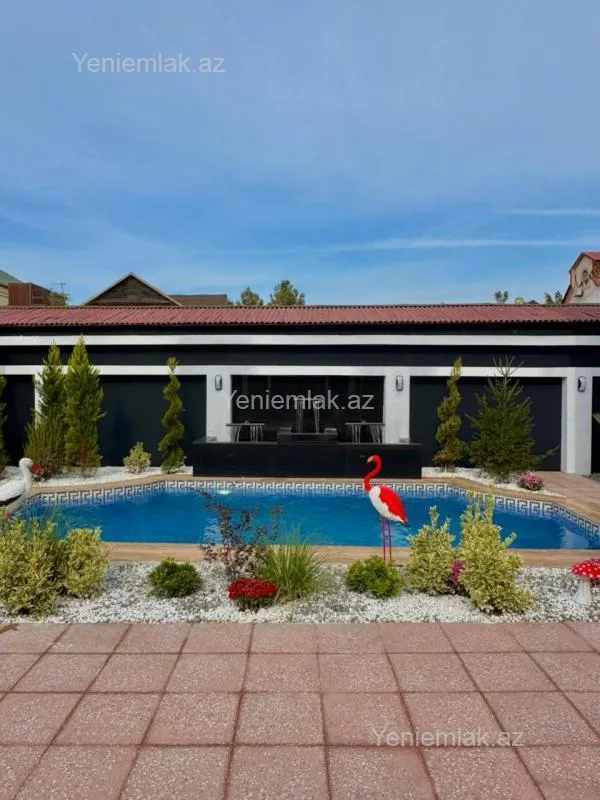 Satılır 5 otaqlı həyət evi 200 m²