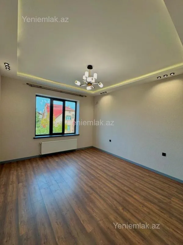 Satılır 5 otaqlı həyət evi 200 m²