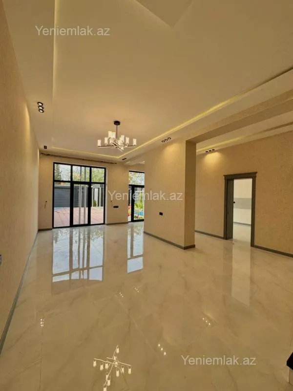 Satılır 5 otaqlı həyət evi 200 m²
