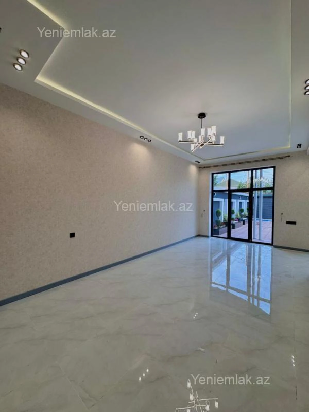 Satılır 5 otaqlı həyət evi 200 m²