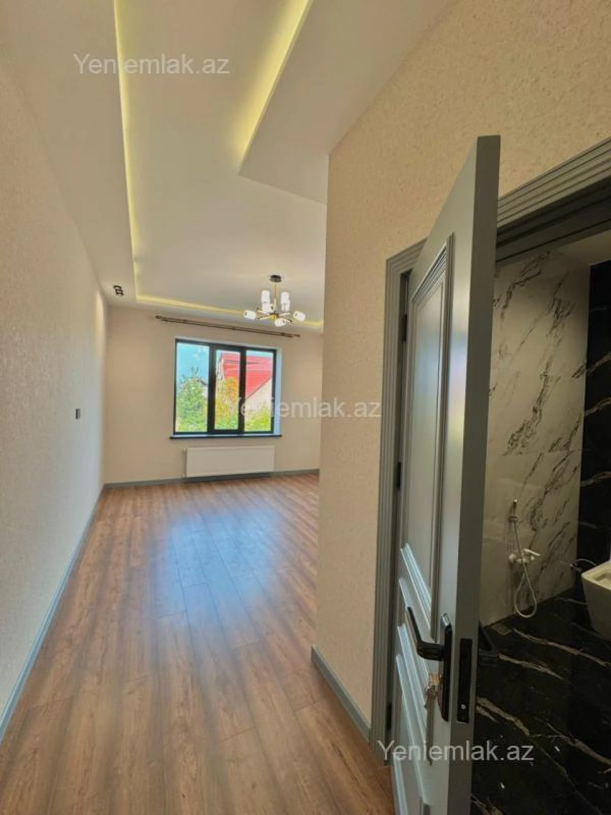 Satılır 5 otaqlı həyət evi 200 m²