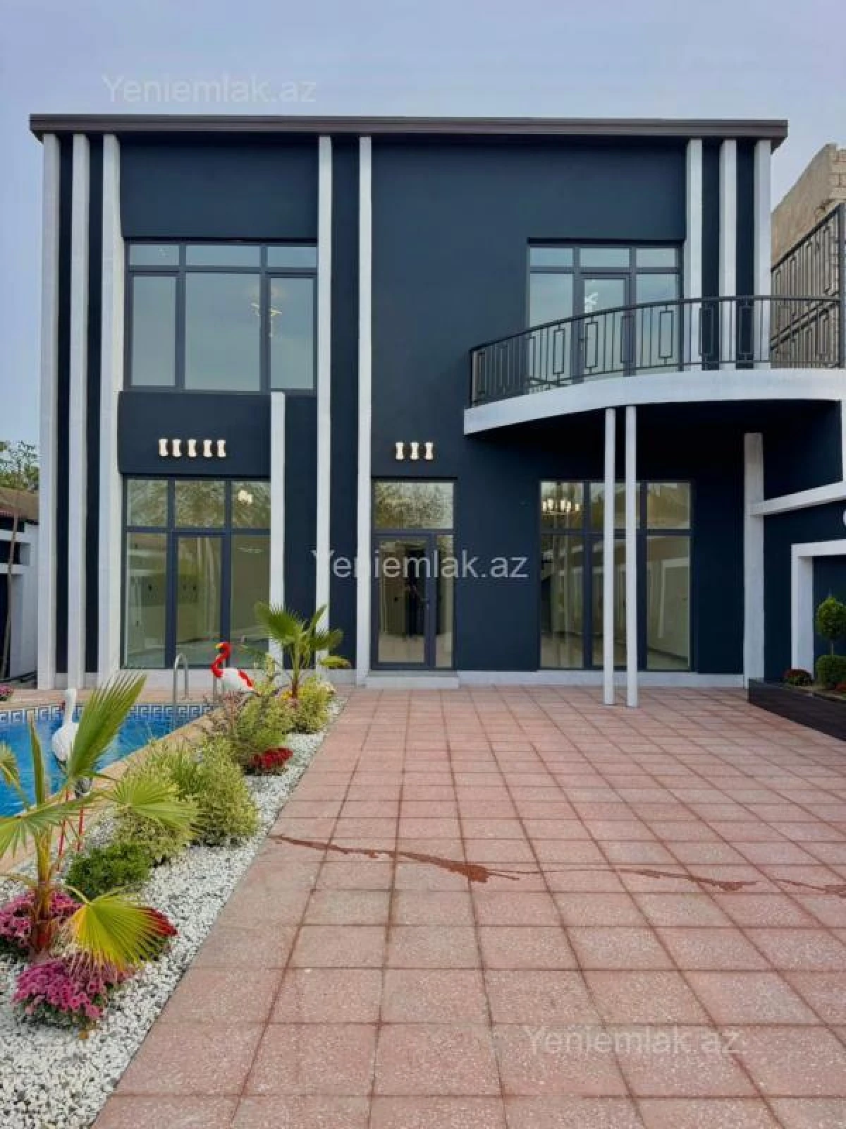 Satılır 5 otaqlı həyət evi 200 m²