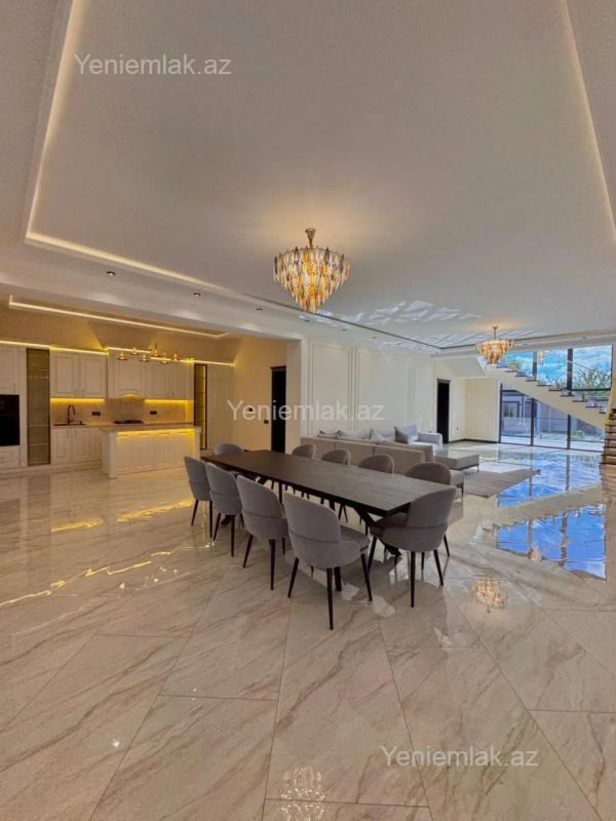 Satılır 6 otaqlı həyət evi 675 m²