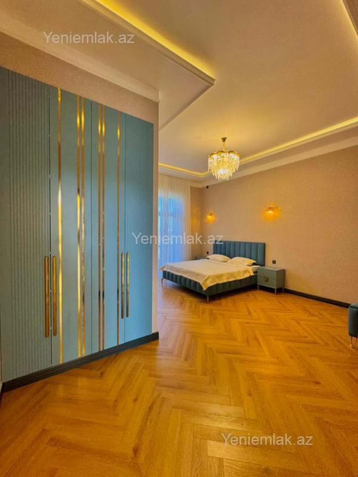 Satılır 6 otaqlı həyət evi 675 m²