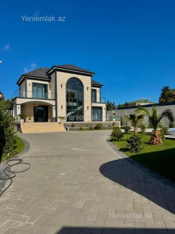 Satılır 6 otaqlı həyət evi 675 m²