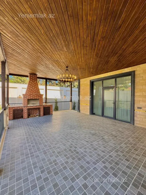 Satılır 6 otaqlı həyət evi 675 m²