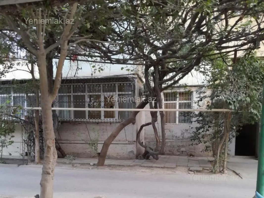 Satılır 2 otaqlı köhnə tikili 50 m²