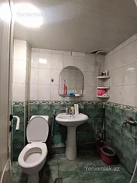 Satılır 2 otaqlı köhnə tikili 50 m²