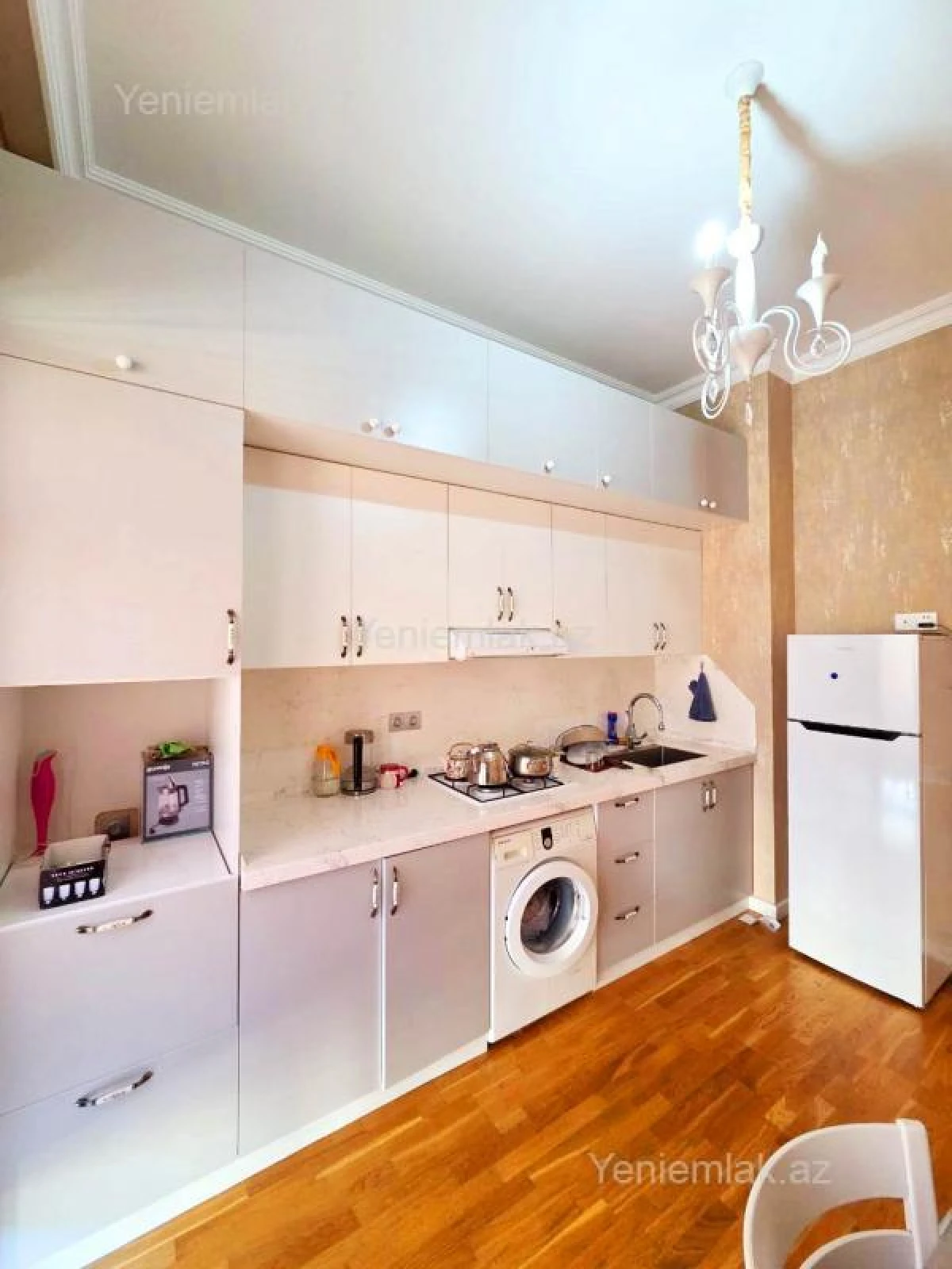 Satılır 3 otaqlı yeni tikili 98 m²