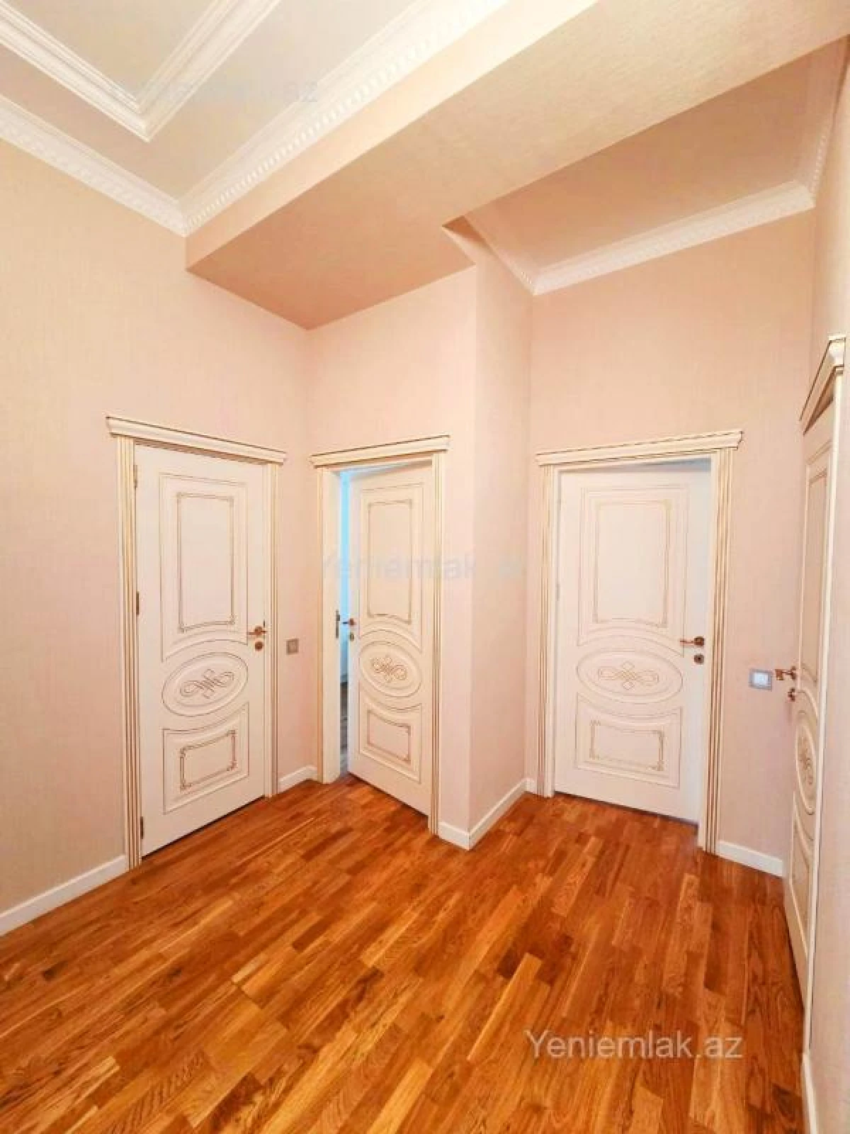 Satılır 3 otaqlı yeni tikili 98 m²