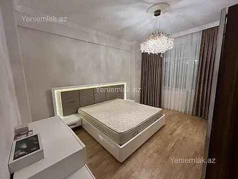 Satılır 4 otaqlı yeni tikili 160 m²