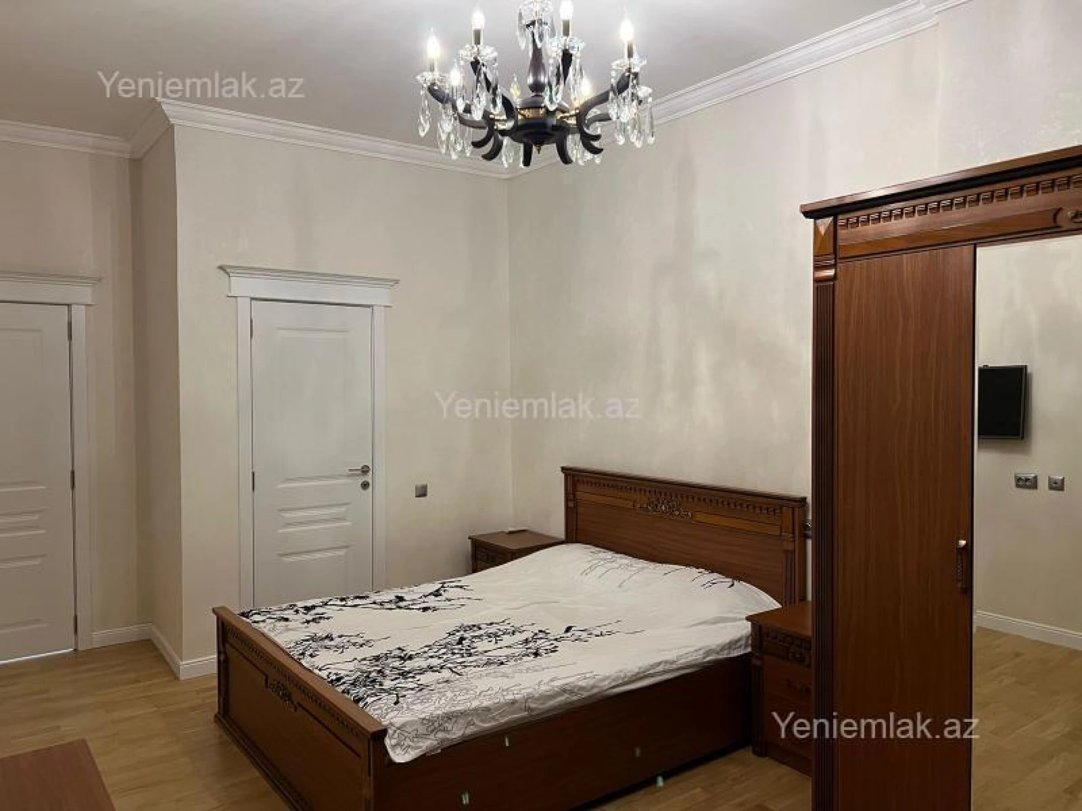 Satılır 4 otaqlı yeni tikili 160 m²