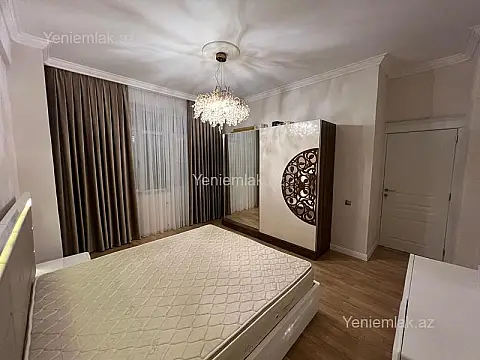 Satılır 4 otaqlı yeni tikili 160 m²