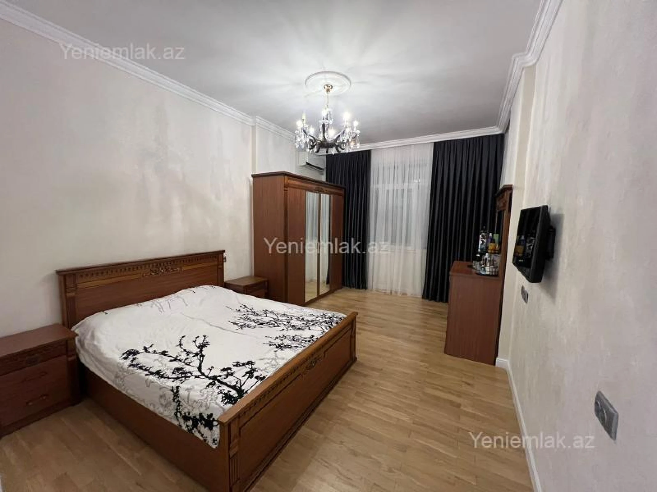 Satılır 4 otaqlı yeni tikili 160 m²