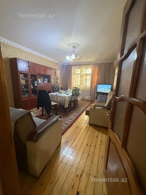 Satılır 2 otaqlı köhnə tikili 46 m²