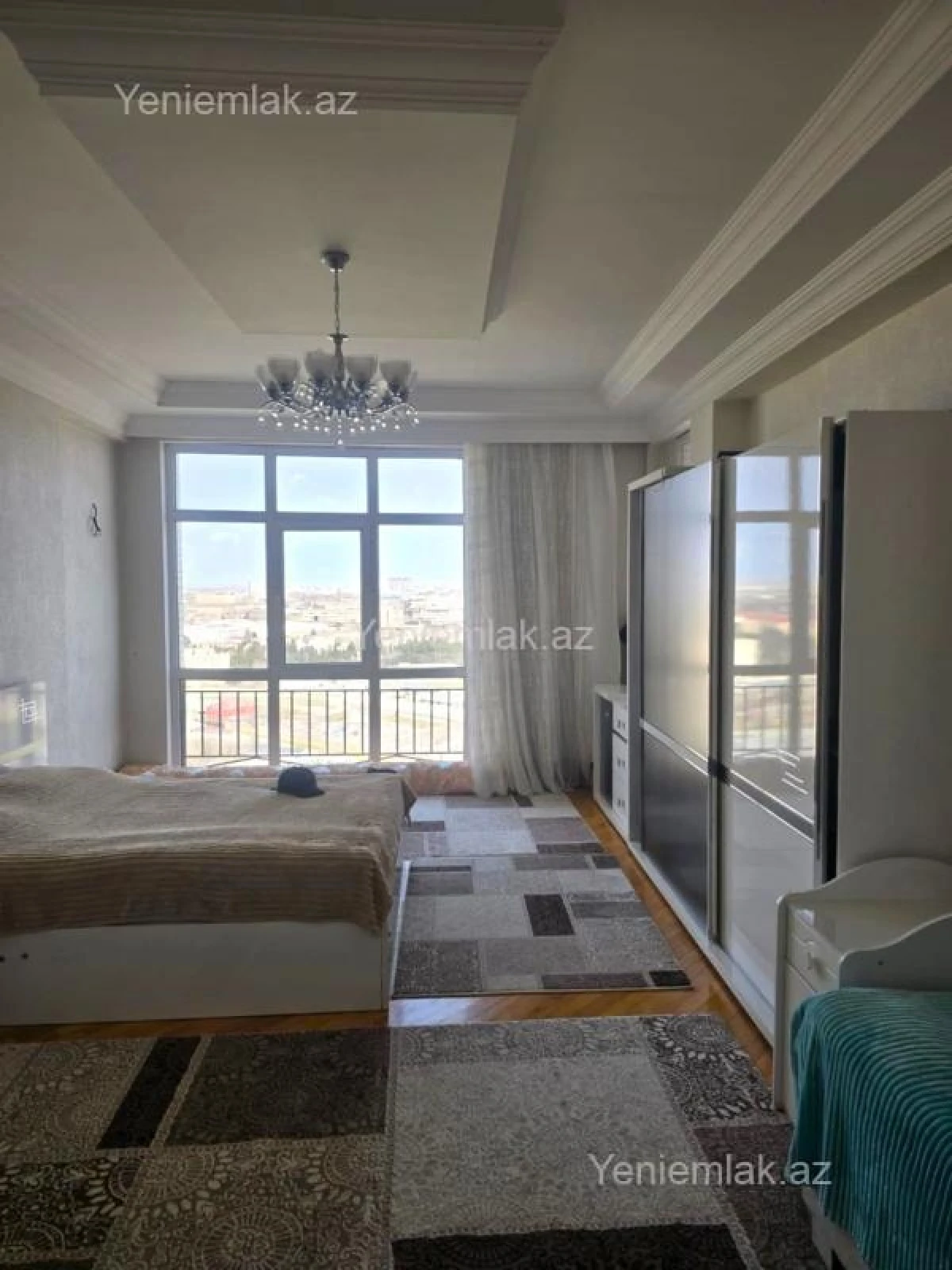 Satılır 3 otaqlı yeni tikili 130 m²