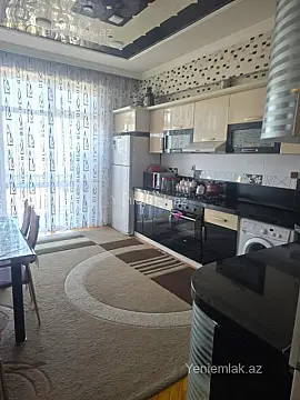 Satılır 3 otaqlı yeni tikili 130 m²