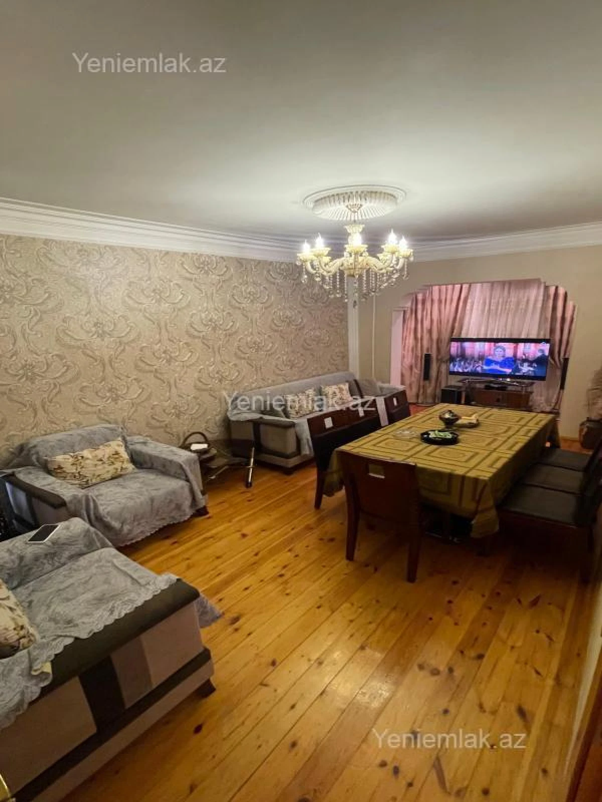 Satılır 4 otaqlı köhnə tikili 100 m²