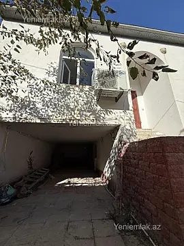 Satılır 3 otaqlı həyət evi 150 m²