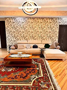 Satılır 4 otaqlı yeni tikili 135 m²