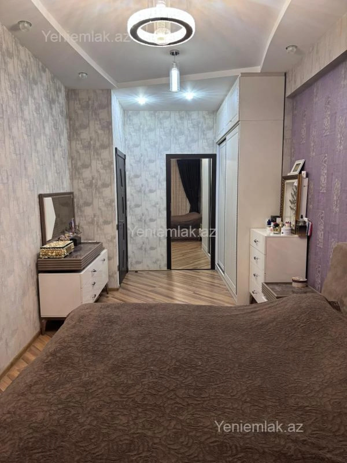 Satılır 4 otaqlı yeni tikili 135 m²