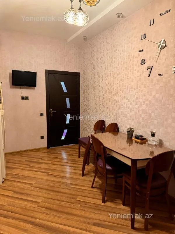 Satılır 4 otaqlı yeni tikili 135 m²