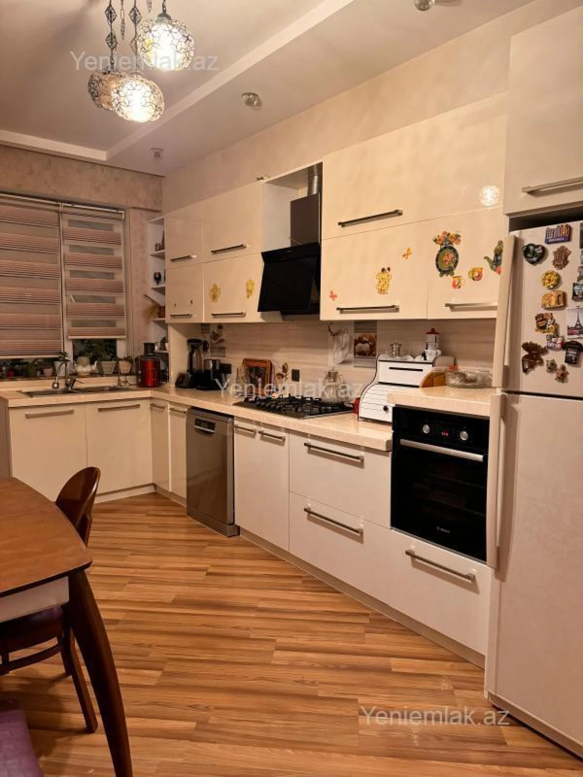 Satılır 4 otaqlı yeni tikili 135 m²