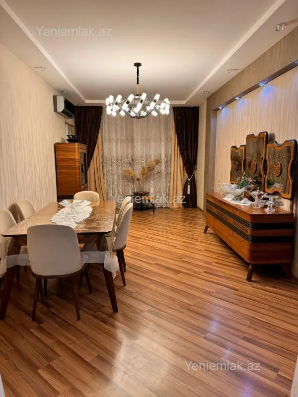 Satılır 4 otaqlı yeni tikili 135 m²