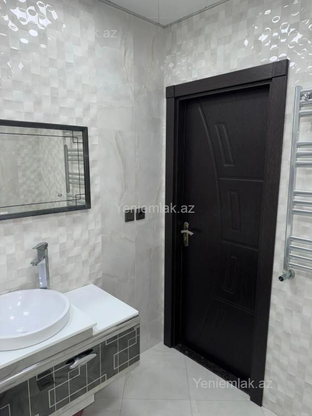 Satılır 4 otaqlı yeni tikili 135 m²